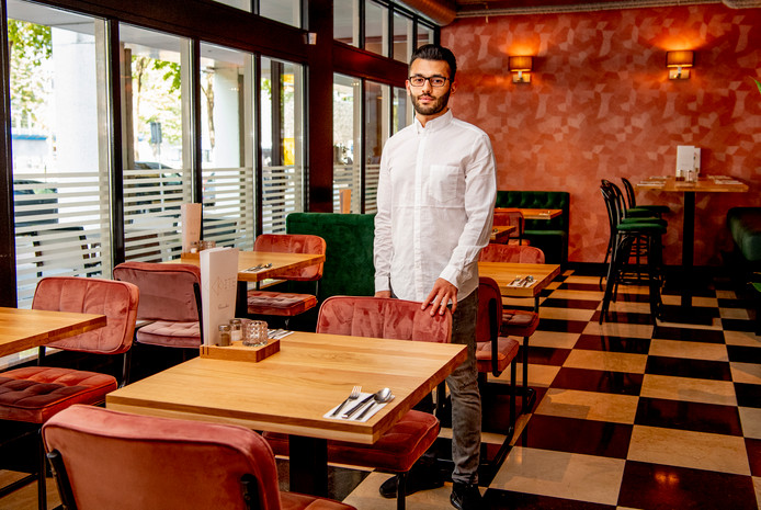 Student opent Afghaans restaurant in Rotterdam